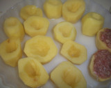 Foto del paso 1 de la receta: Patatas rellenas de masa de albóndigas al vino Fino