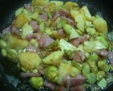 Foto del paso 3 de la receta: Habas con patatas al vino
