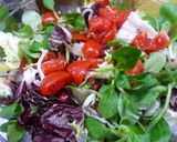 Foto del paso 1 de la receta: Cóctel de marisco con ensalada