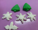 Foto del paso 4 de la receta: Cupcakes de rosa con detalle navideño