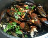 Foto del paso 1 de la receta: Mejillones gallegos picantes