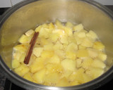 Foto del paso 1 de la receta: Trenza de hojaldre rellena de compota de manzana, nueces y pasas