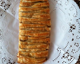 Foto del paso 6 de la receta: Trenza de hojaldre rellena de compota de manzana, nueces y pasas
