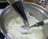 Foto del paso 1 de la receta: Cupcake de nata, chocolate y flor de azúcar
