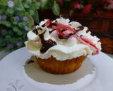 Foto del paso 4 de la receta: Cupcake de nata, chocolate y flor de azúcar