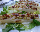 Foto del paso 4 de la receta: Espárragos rellenos de ensalada con langostinos