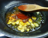 Foto del paso 4 de la receta: Garbanzos con rape y pimentón
