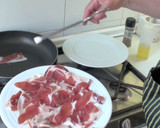 Foto del paso 3 de la receta: Solomillo de cerdo con jamón y queso parmesano