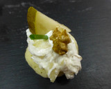 Foto del paso 5 de la receta: Canapé de queso azul, pera y nueces