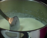 Foto del paso 1 de la receta: Canapé crema de patata morado con espuma de queso