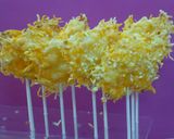 Foto del paso 3 de la receta: Canapé de piruletas de queso y almendras