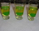 Foto del paso 3 de la receta: Vasitos de crema de melocotón y gelatina de limón