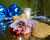 Foto del paso 5 de la receta: Redondo de cerdo relleno de pasas y ciruelas