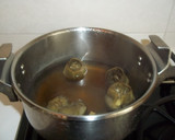 Foto del paso 2 de la receta: Alcachofas a la servilleta con crema