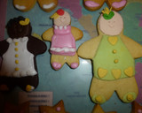 Foto del paso 3 de la receta: Galletas de muñecas con vestido