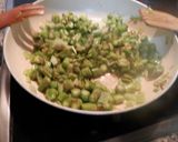 Foto del paso 3 de la receta: Hojaldre con espárragos verdes