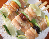 Foto del paso 8 de la receta: Brochetas de pollo con frutas secas, arroces y repollo dorado