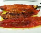 Foto del paso 1 de la receta: Ensalada de ventresca con cebolla caramelizada y pimientos