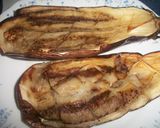 Foto del paso 1 de la receta: Puré de patatas con berenjena al ajo