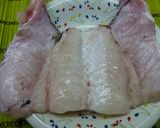 Foto del paso 2 de la receta: Cogote de merluza sobre cama de patatas y cebolla