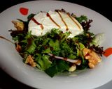 Foto del paso 3 de la receta: Ensalada con queso de cabra y nueces al Pedro Ximénez