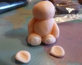 Foto del paso 9 de la receta: Cupcake de osos amorosos con biberones en fondant