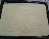 Foto del paso 5 de la receta: Arrollado de pionono con crema de pollo, morrones, huevos y alcaparras