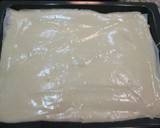 Foto del paso 6 de la receta Arrollado de pionono con crema de pollo, palmitos y lechuga morada

