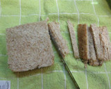 Foto del paso 4 de la receta: Sándwich integral con crema de pollo