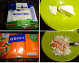 Foto del paso 3 de la receta: Tomatitos cherry rellenos de queso fresco y surimi