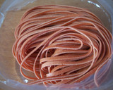 Foto del paso 1 de la receta: Tagliolinis picantes al ajo