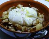 Foto del paso 6 de la receta: Huevo escalfado con setas picaditas