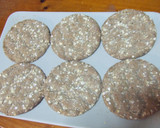 Foto del paso 1 de la receta: Canapés de salmón con sus huevas y crema agria