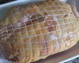 Foto del paso 5 de la receta: Pollo de corral relleno, con puré de boniatos y pudings de Yorkshire