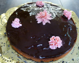 Foto del paso 4 de la receta: Tarta de nueces, chocolate y claveles de azúcar