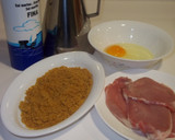 Foto del paso 3 de la receta: Lomo de cerdo rebozado con quicos