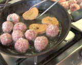 Foto del paso 11 de la receta: Albóndigas guisadas con sepia y guisantes