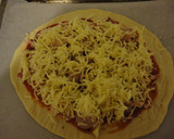 Foto del paso 5 de la receta: Pizza invertida de bacon y gambas