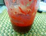 Foto del paso 3 de la receta: Postre yogur con salsa de frambuesas y arándanos