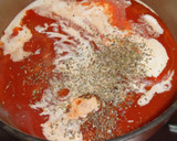 Foto del paso 2 de la receta: Ñoquis caseros con salsa de tomate a la crema