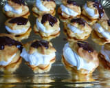 Foto del paso 9 de la receta: Profiteroles de nata y chocolate
