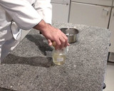 Foto del paso 6 de la receta: Almíbar para bañar tartas y pasteles