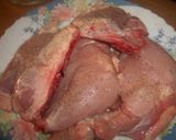 Foto del paso 1 de la receta: Pollo con paté a las finas hierbas en salsa