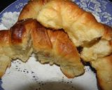 Foto del paso 9 de la receta: Medialunas con queso
