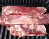 Foto del paso 1 de la receta: Pechito de cerdo con manta al grill
