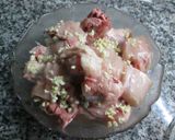 Foto del paso 1 de la receta: Tallarines con pollo al ajo en salsa de tomate a la cerveza