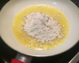 Foto del paso 3 de la receta: Bechamel fácil y sin grumos
