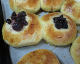 Foto del paso 7 de la receta: Brioches con frutos rojos