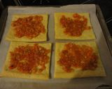 Foto del paso 5 de la receta: Coca de tomate y embutidos
