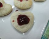 Foto del paso 4 de la receta: Galleta con corazón de fresa